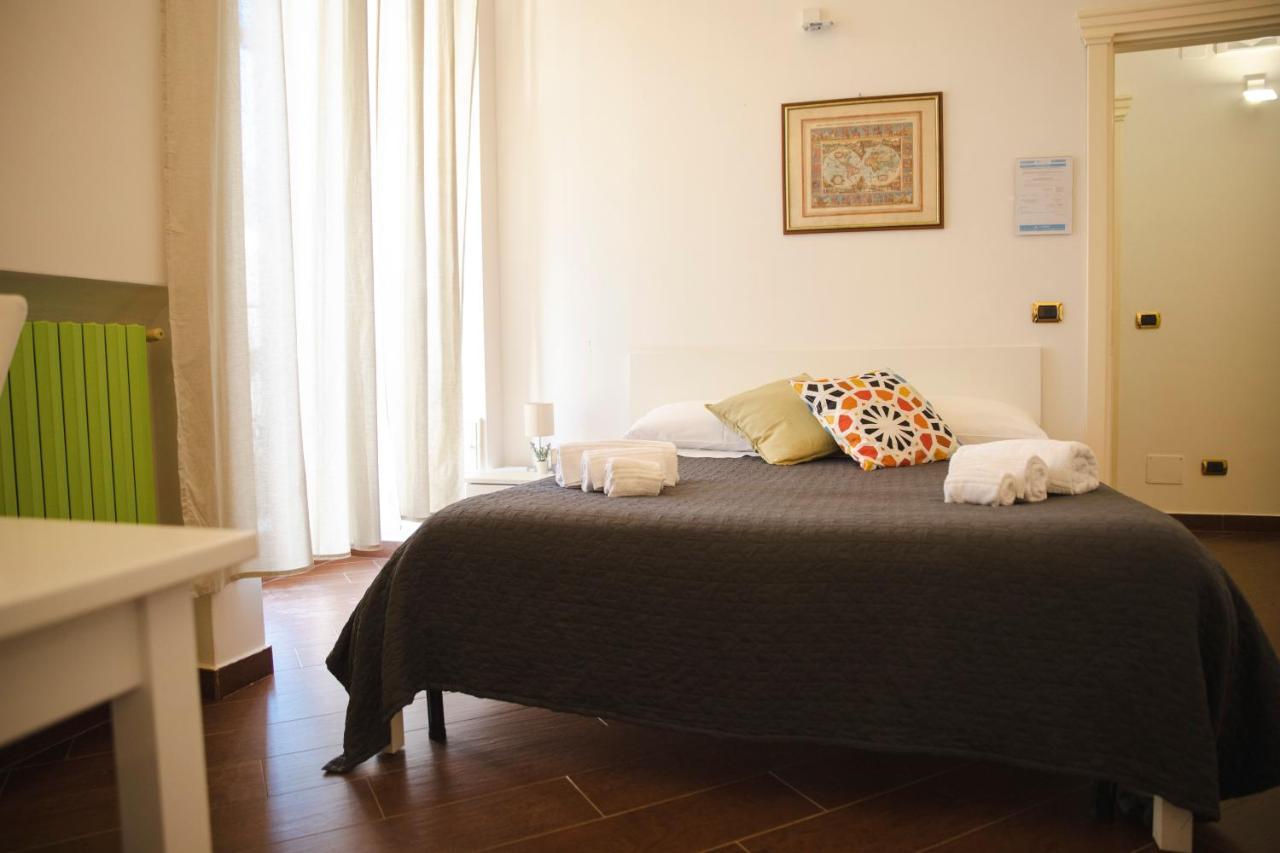 Palazzo De Brado Bed & Breakfast Trani Dış mekan fotoğraf